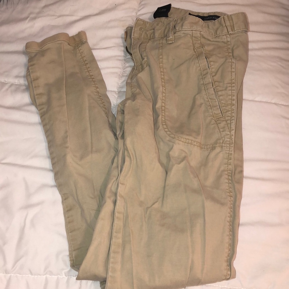 Calvin Klein Tan cargo cropped skinny pants